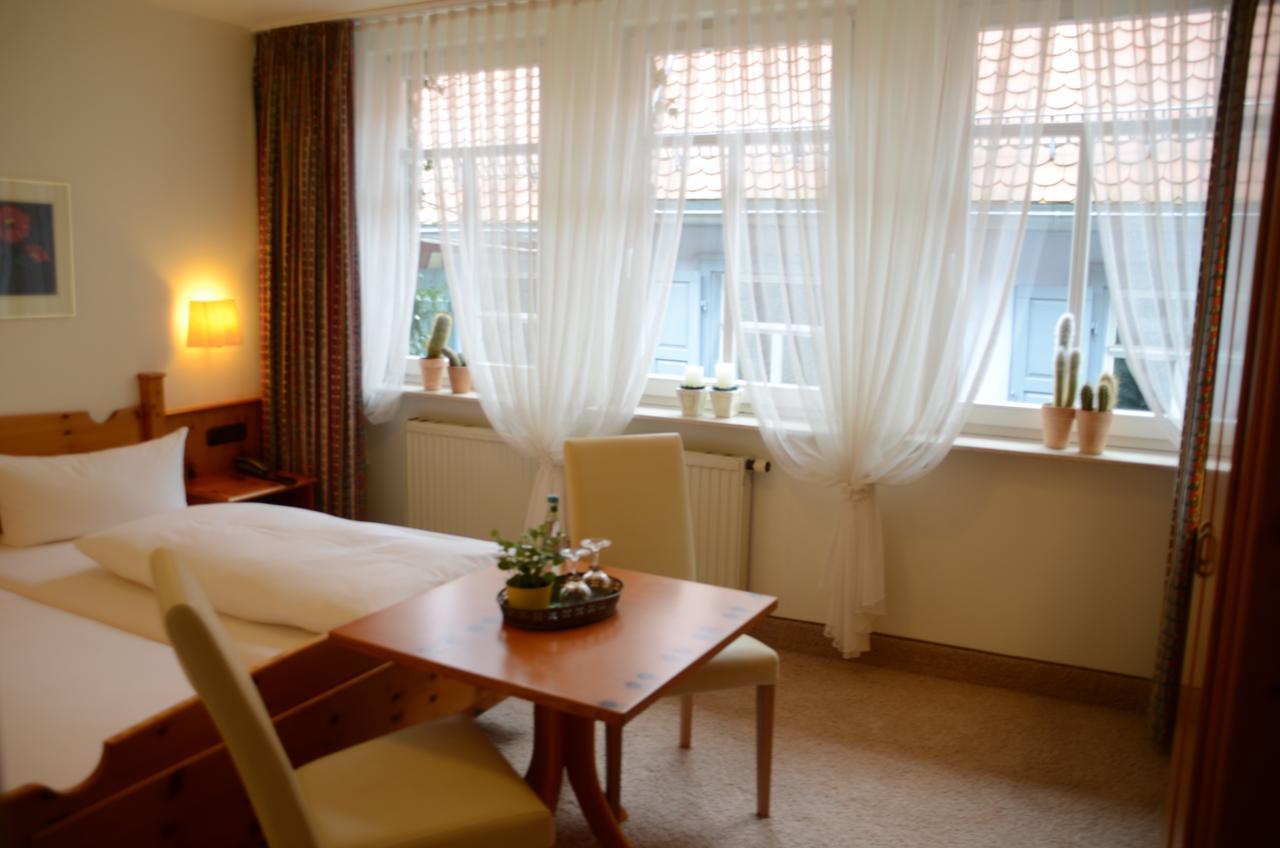 Hotel Mainblick Garni Марктхайденфельд Экстерьер фото